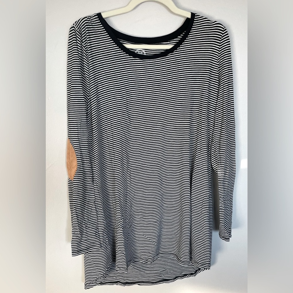 Maurices 24/7 Long Sleeved Top Women’s XL